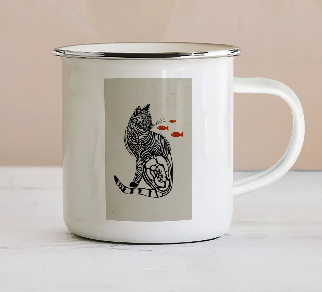 Gatto con pesce tazza in smalto da Indigo Rain