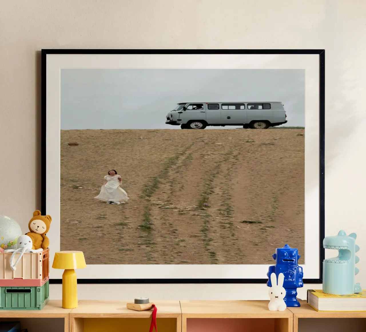 Be My Bride poster con telaio in plastica da Jan Luzar
