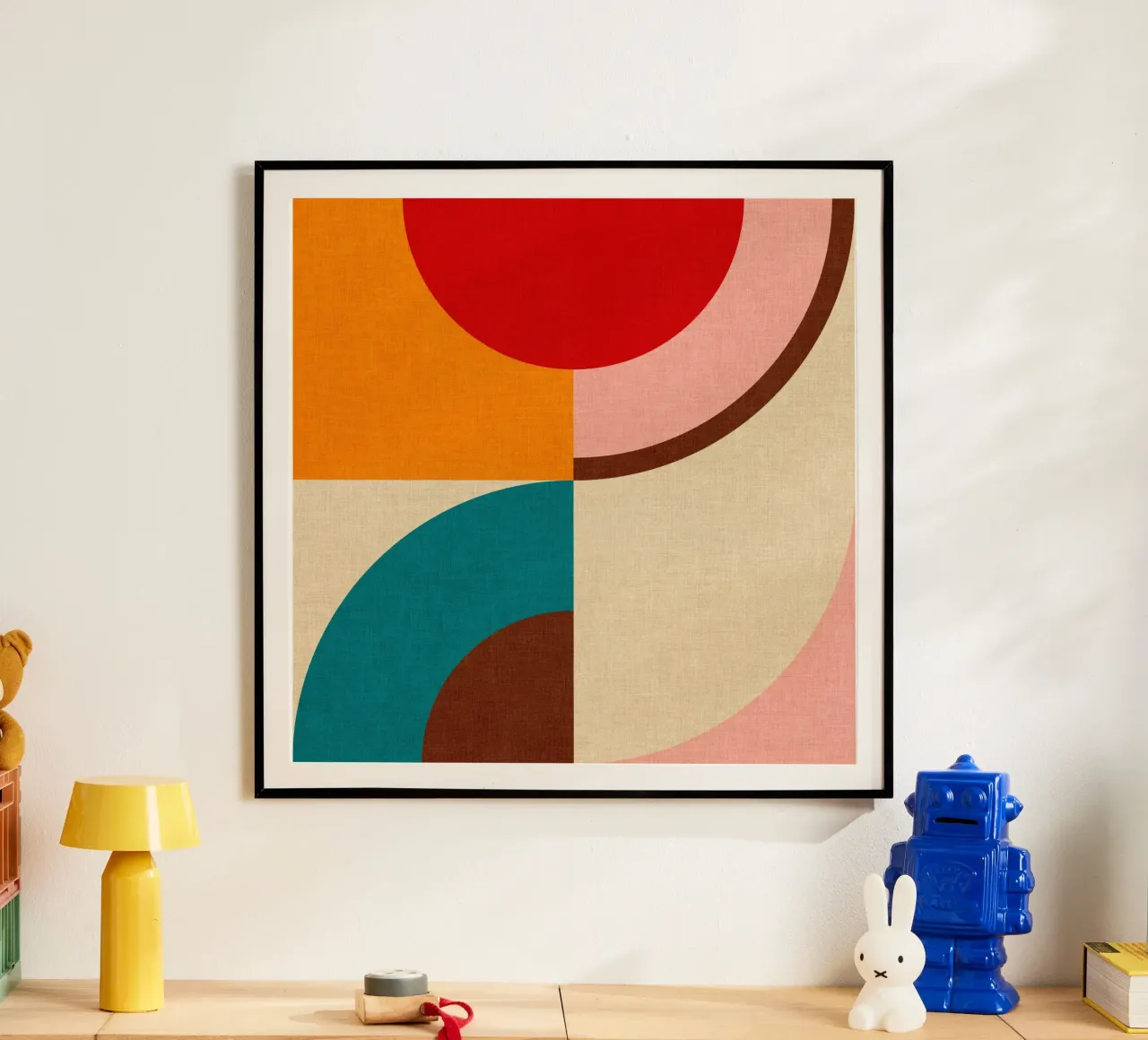 Verspielte, ausgewogene Mid Mod Regenbogenbögen - Warm Autumnal Poster von Dominique Vari Abstract