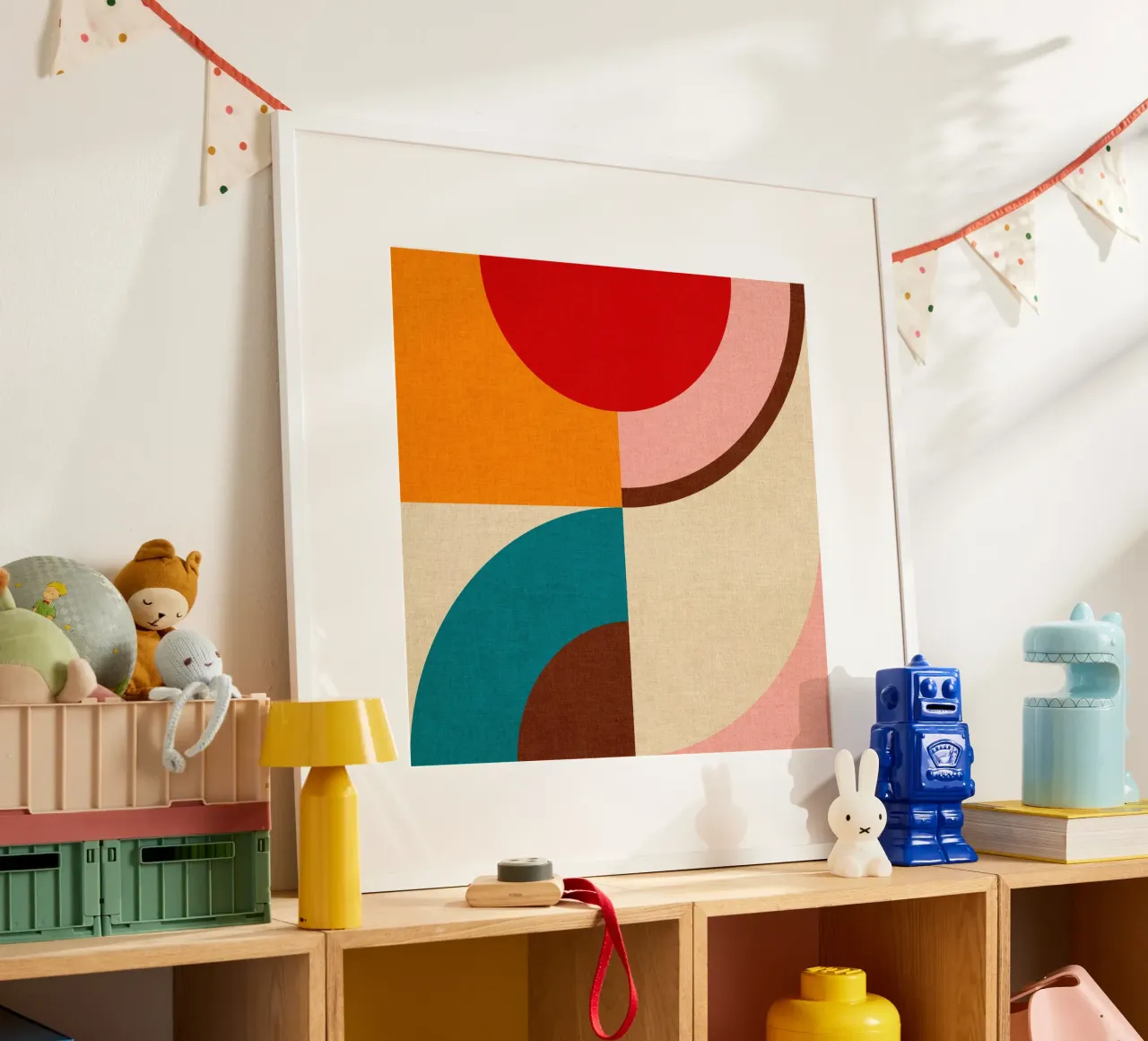 Verspielte, ausgewogene Mid Mod Regenbogenbögen - Warm Autumnal Poster von Dominique Vari Abstract