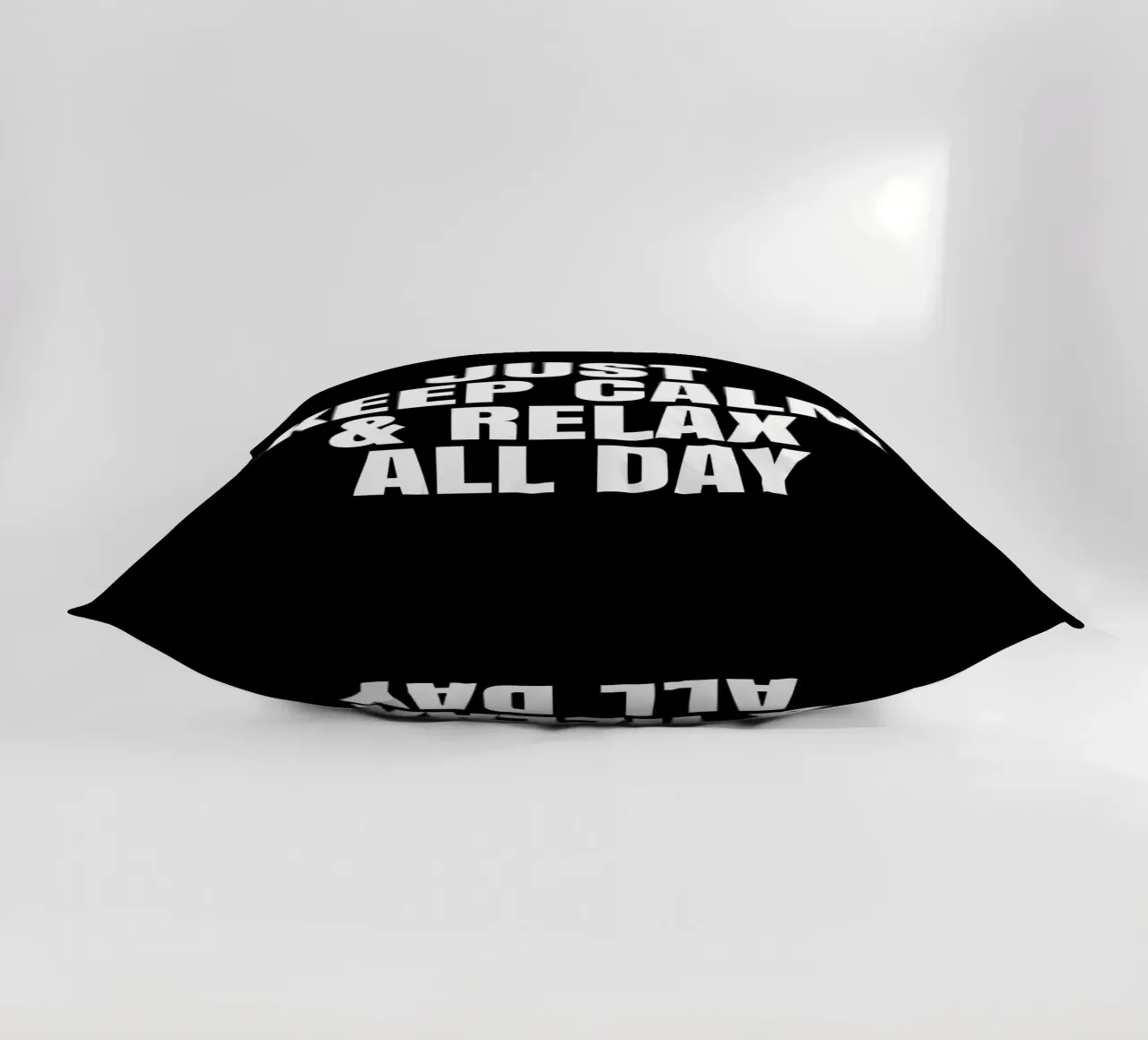 Just keep calm and relax all day cuscino da happieeagle