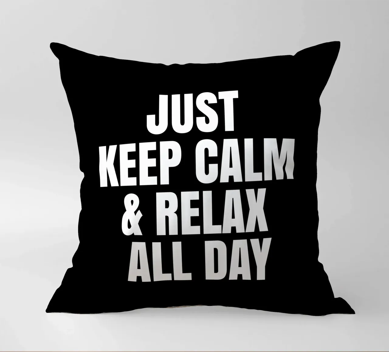 Just keep calm and relax all day cuscino da happieeagle