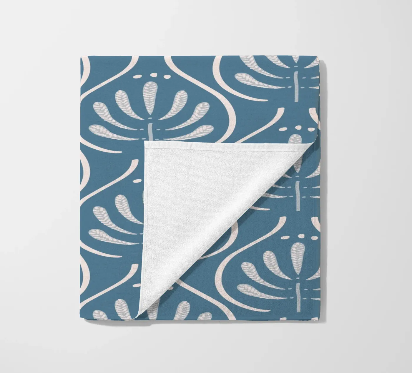 Boho Blue Pattern telo mare da anisillustration