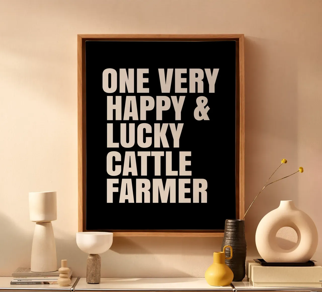 One very happy and lucky cattle farmer tela con Cornice a cassetta da happieeagle