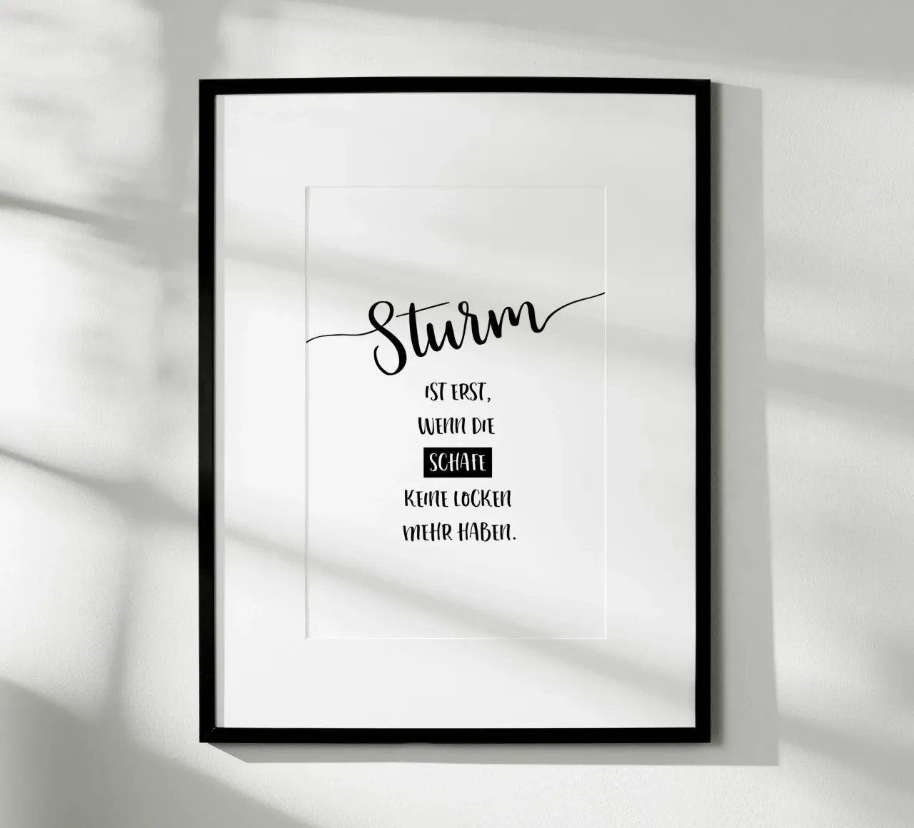STURM = SCHAFE OHNE LOCKEN poster con telaio in alluminio da Melanie Viola