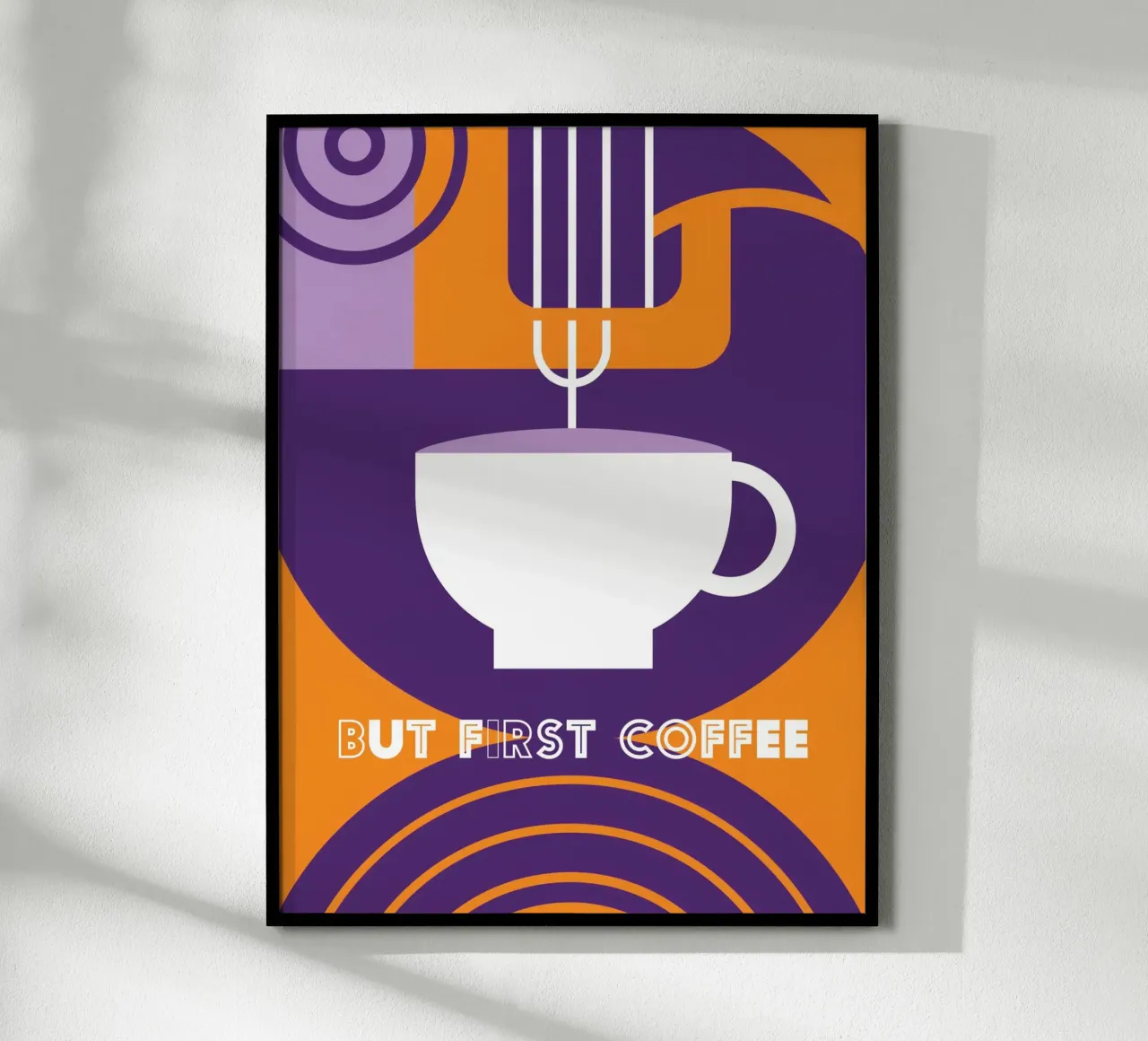 Ma prima il caffè" arte del caffè viola poster con telaio in legno da Carinaprint