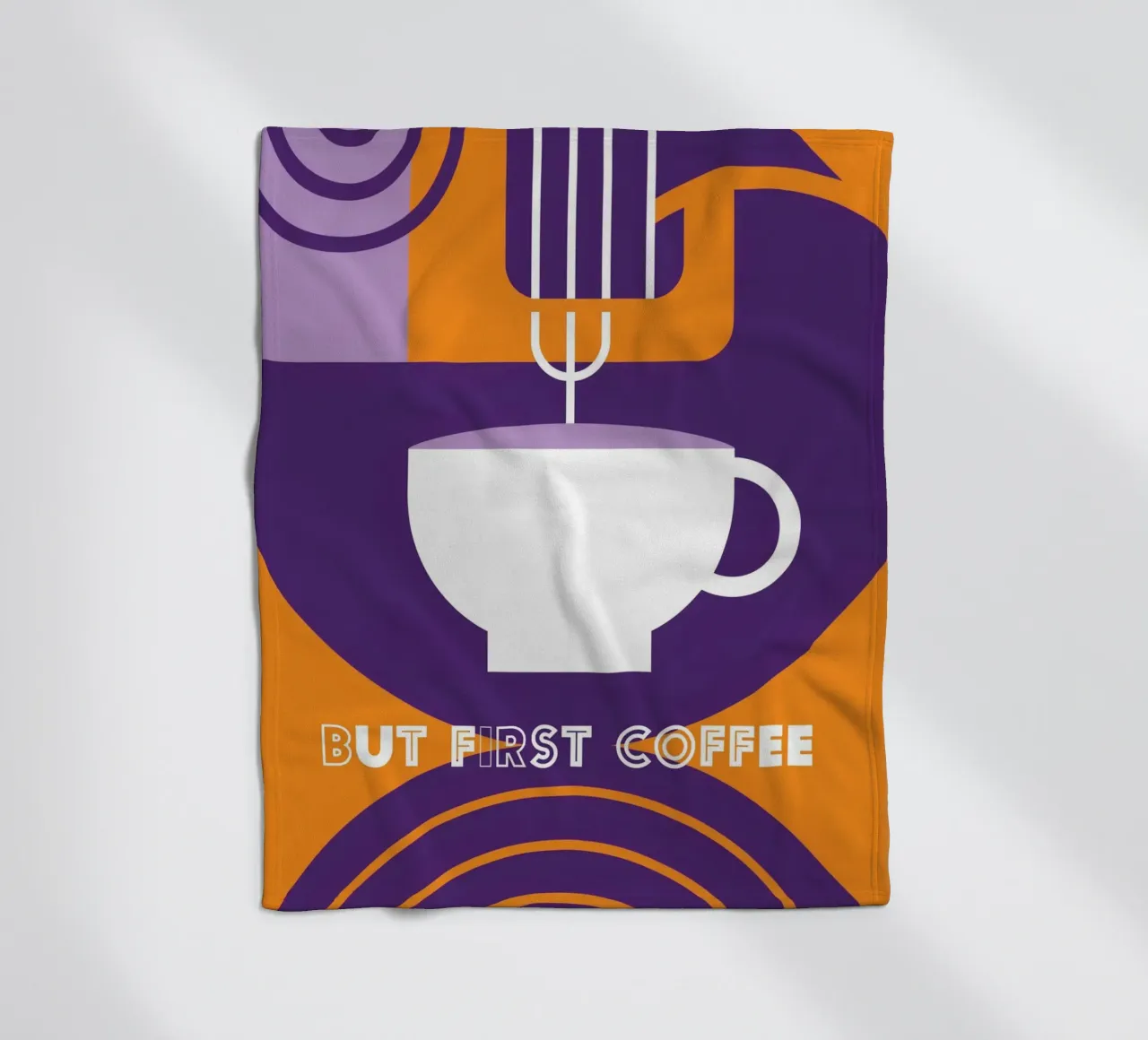 Ma prima il caffè" arte del caffè viola coperta in pile da Carinaprint