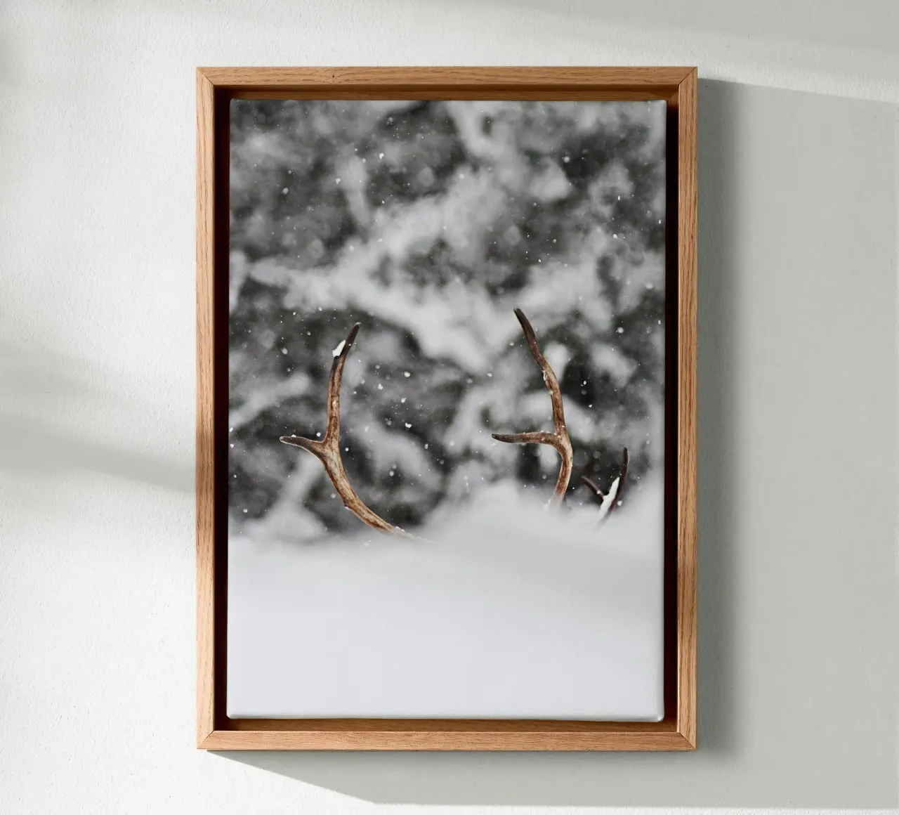 Reindeer Standing tela con Cornice a cassetta da abnerssonstudio