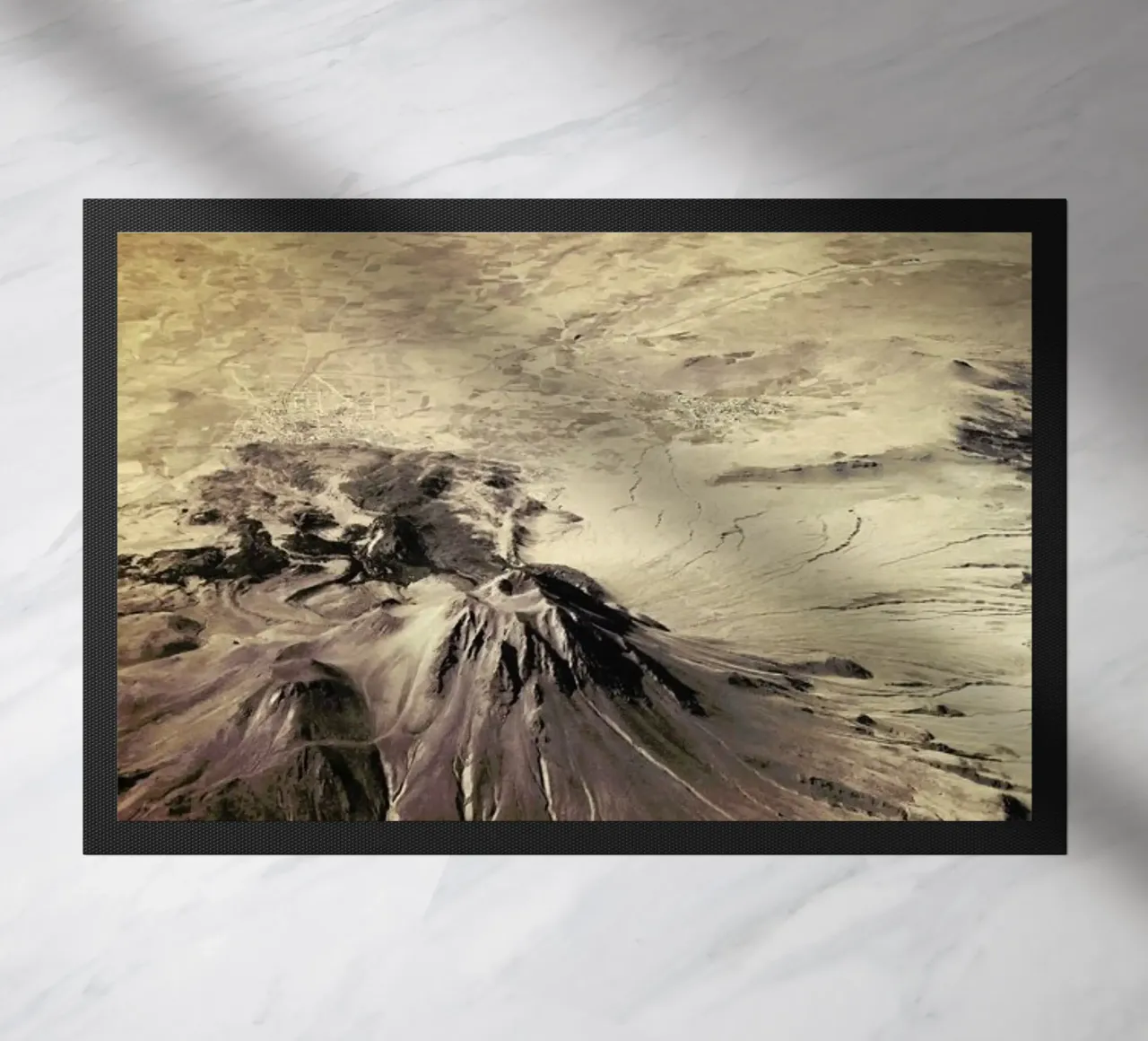 The Mountain zerbino da Pale Grain