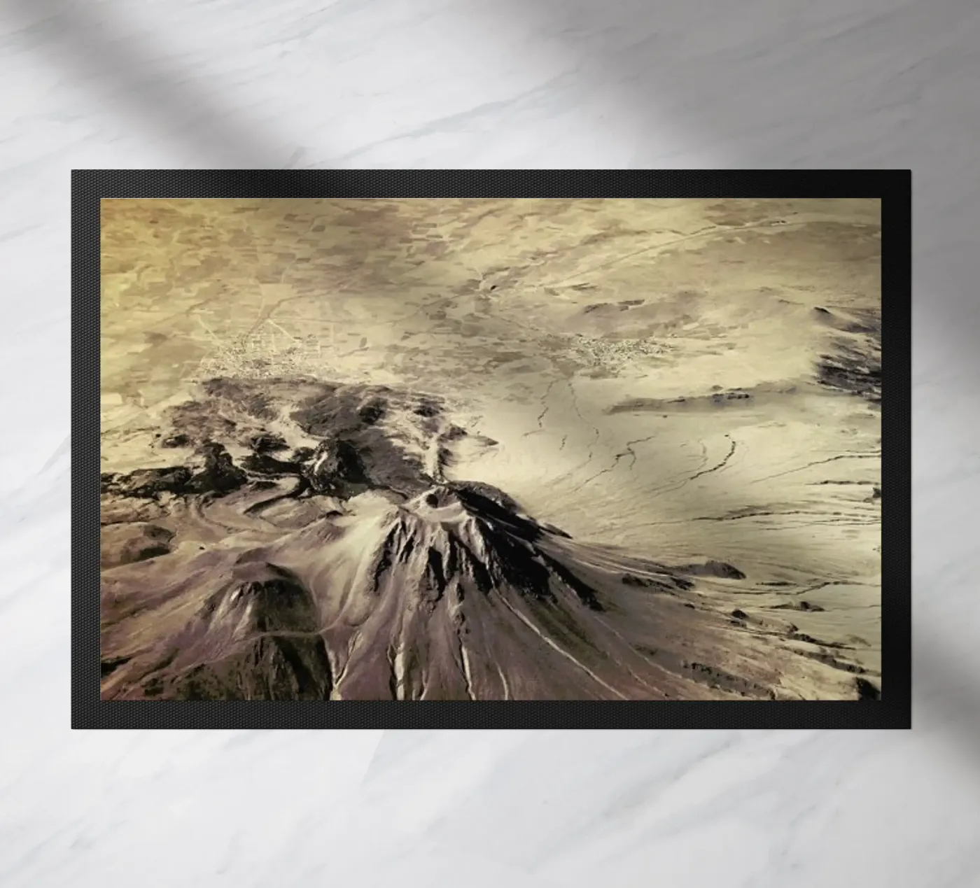 The Mountain zerbino da Pale Grain