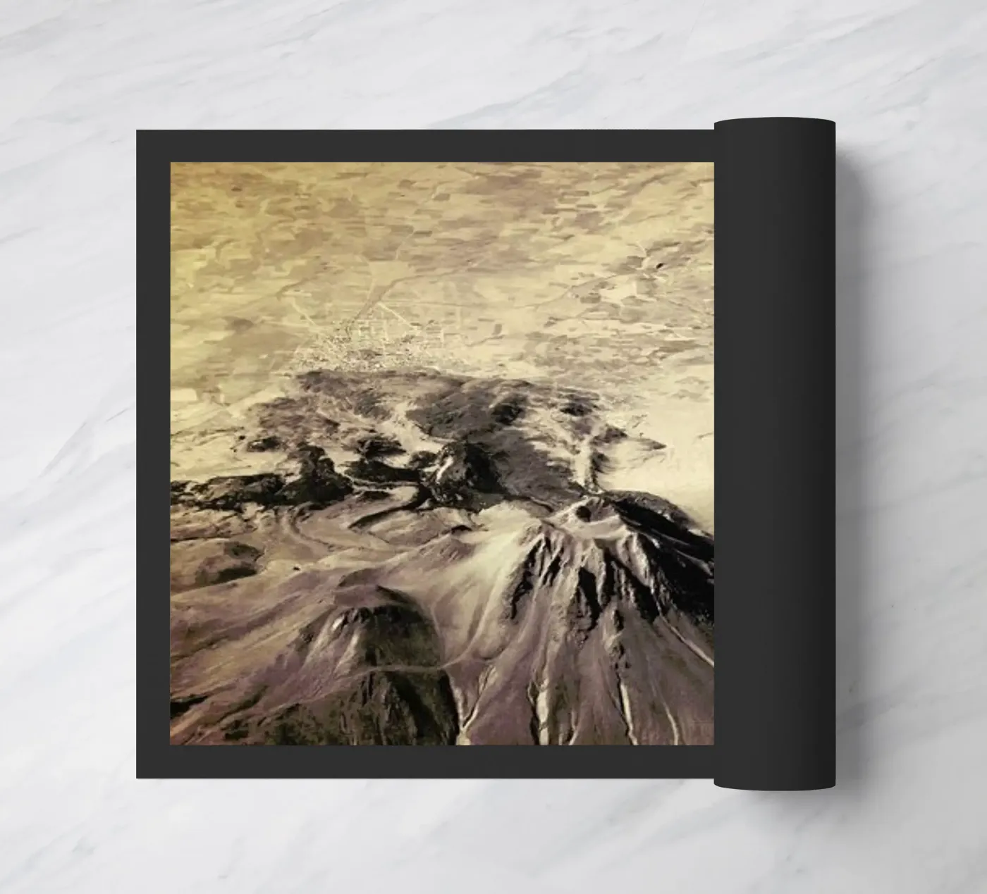 The Mountain zerbino da Pale Grain