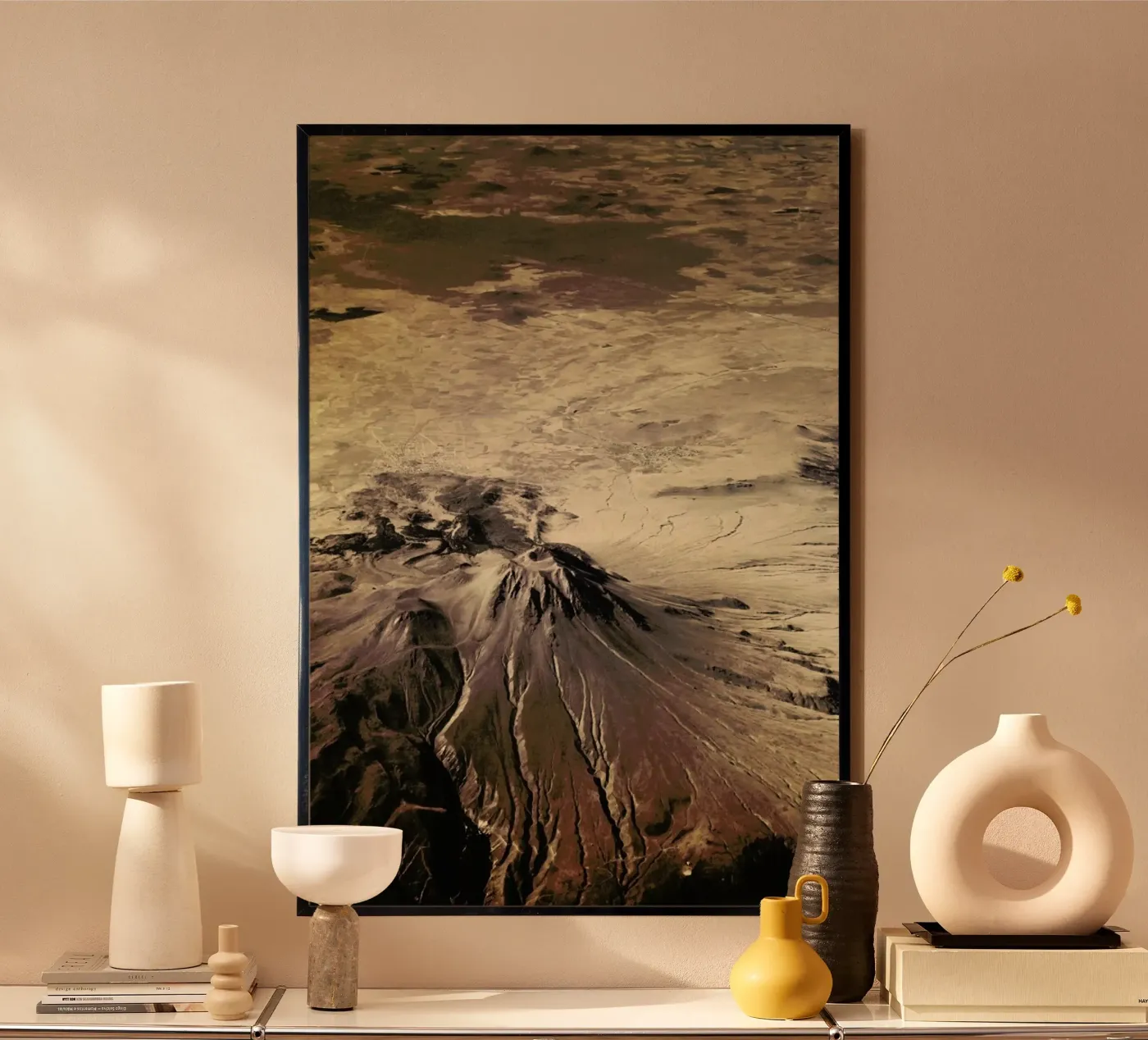 The Mountain poster de Pale Grain