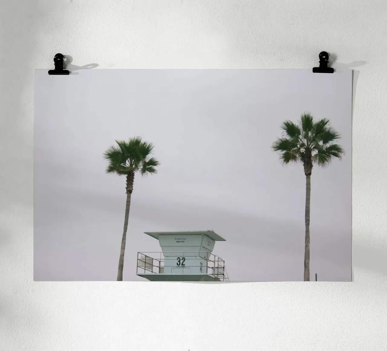 Lifeguard unter Palmen carta hahnemühle da The Wild Creative Studio