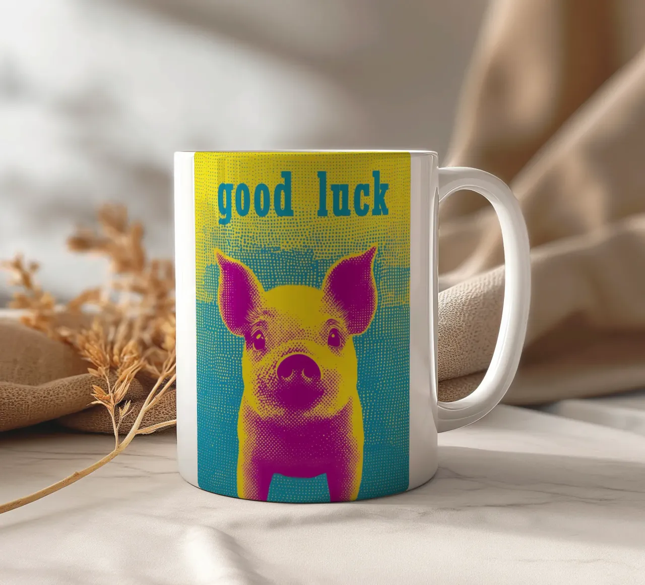 Buona fortuna | Maiale fortunato in stile pop art tazza in ceramica da Autofocus