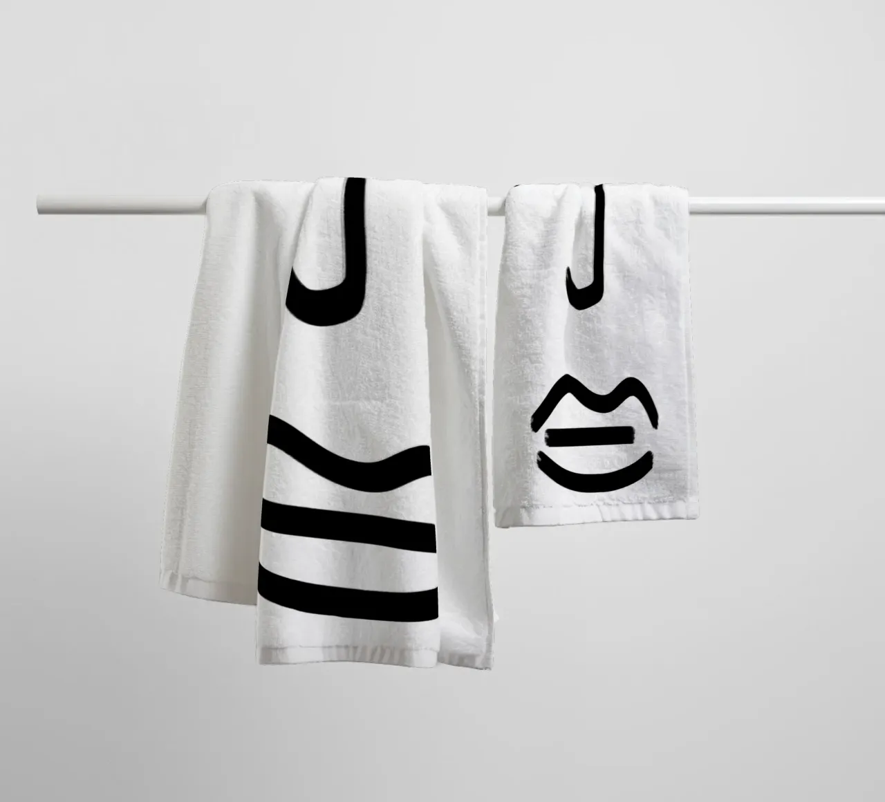 Infinite Whispers asciugamano da bagno da Mike Leymi