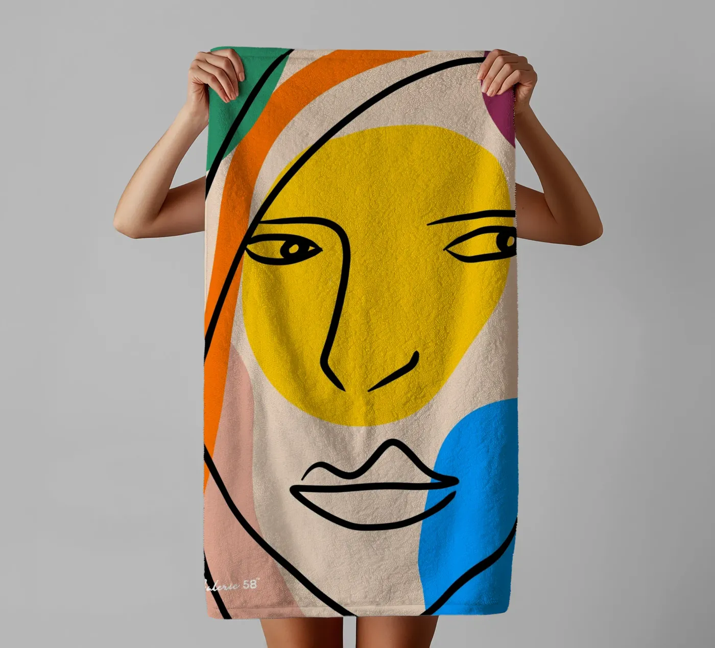 Subtle Glow badhanddoek van Mike Leymi