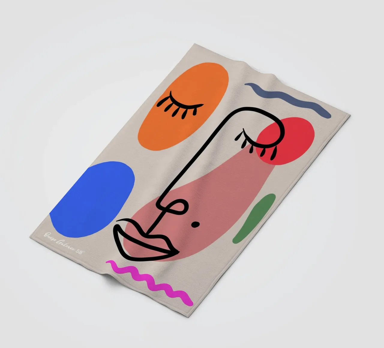 Hushed Reflections Fleecedecke von Mike Leymi