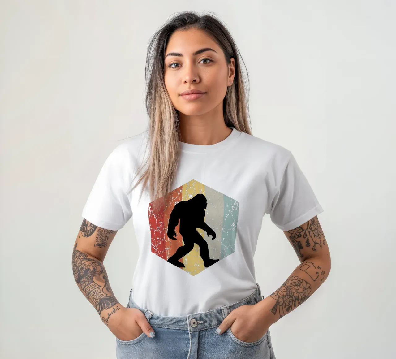 Bigfoot design retrò t-shirt da vickeyroads