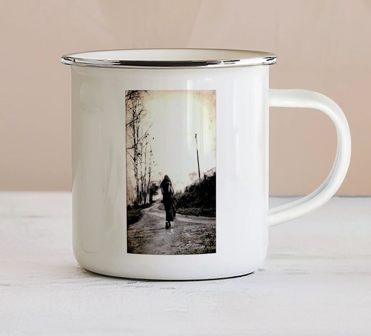 Pop Off tazza in smalto da Sophie Etchart
