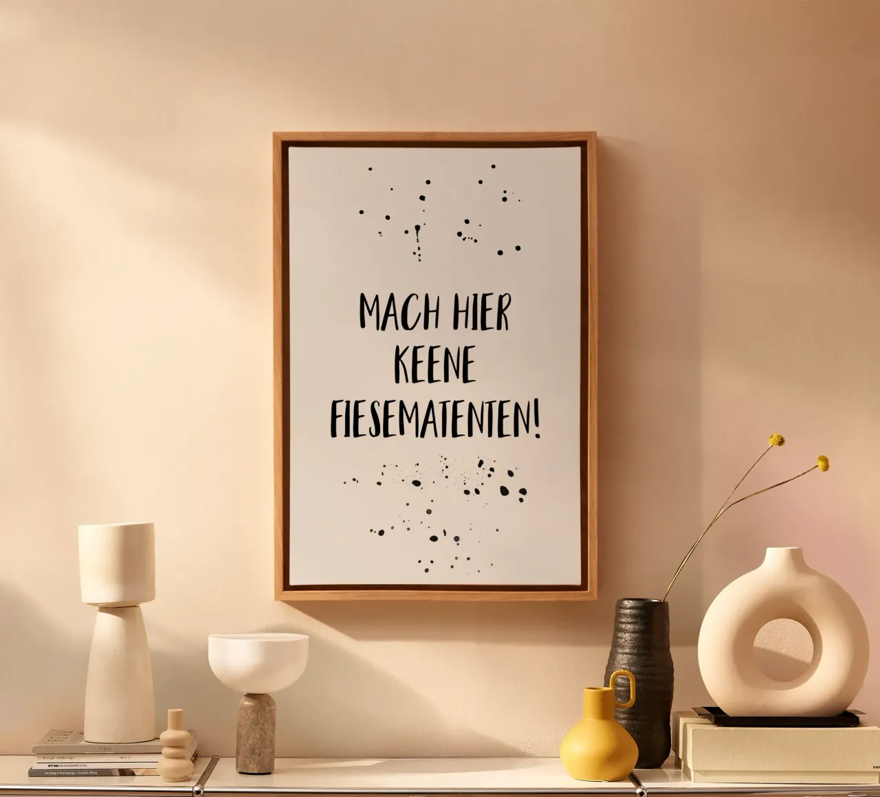 Berliner Schnauze MACH HIER KEENE FIESEMATENTEN tela con Cornice a cassetta da Melanie Viola