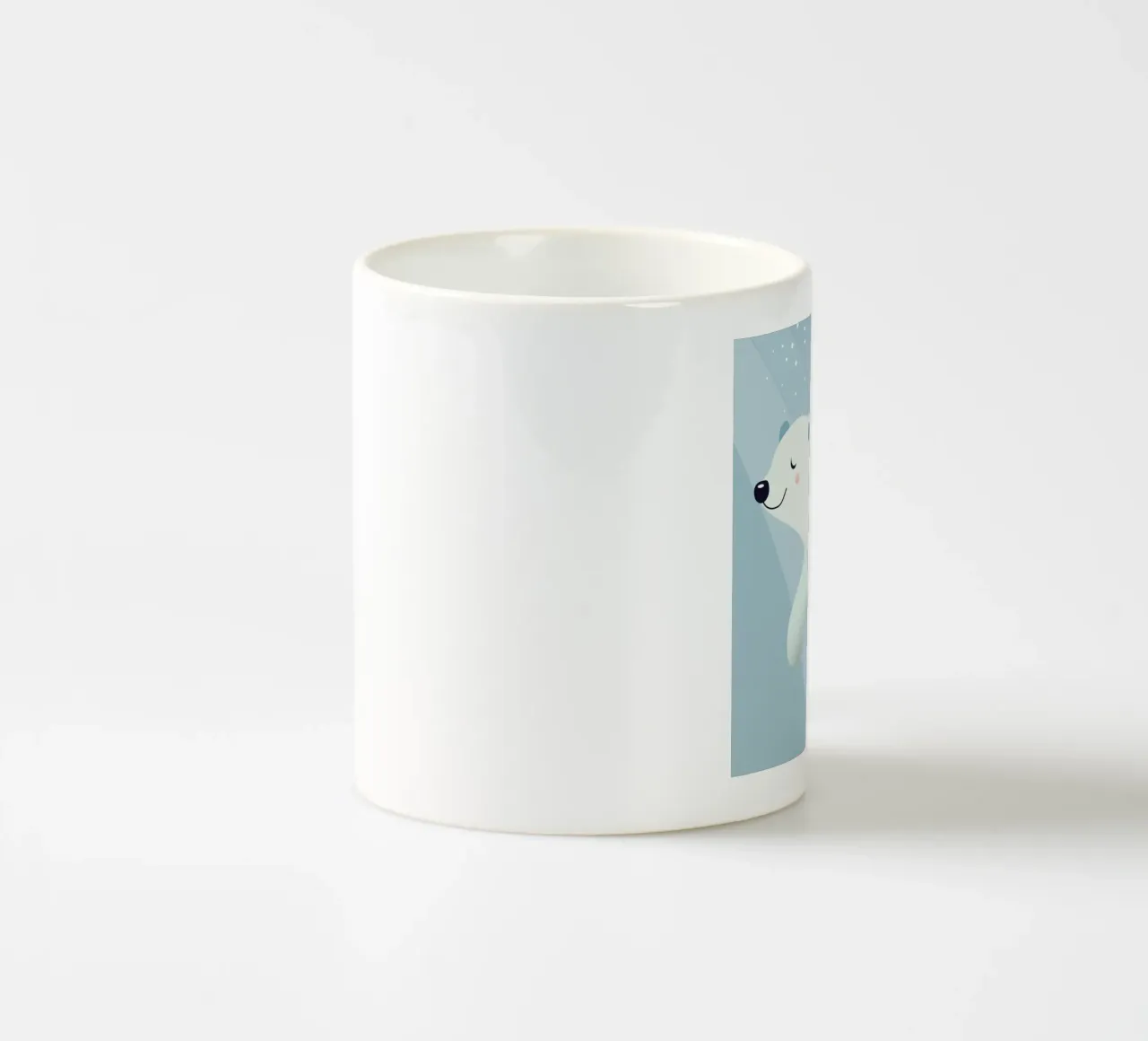 Design d'un ours polaire nageant dans des tons bleus doux mug en céramique de namosh