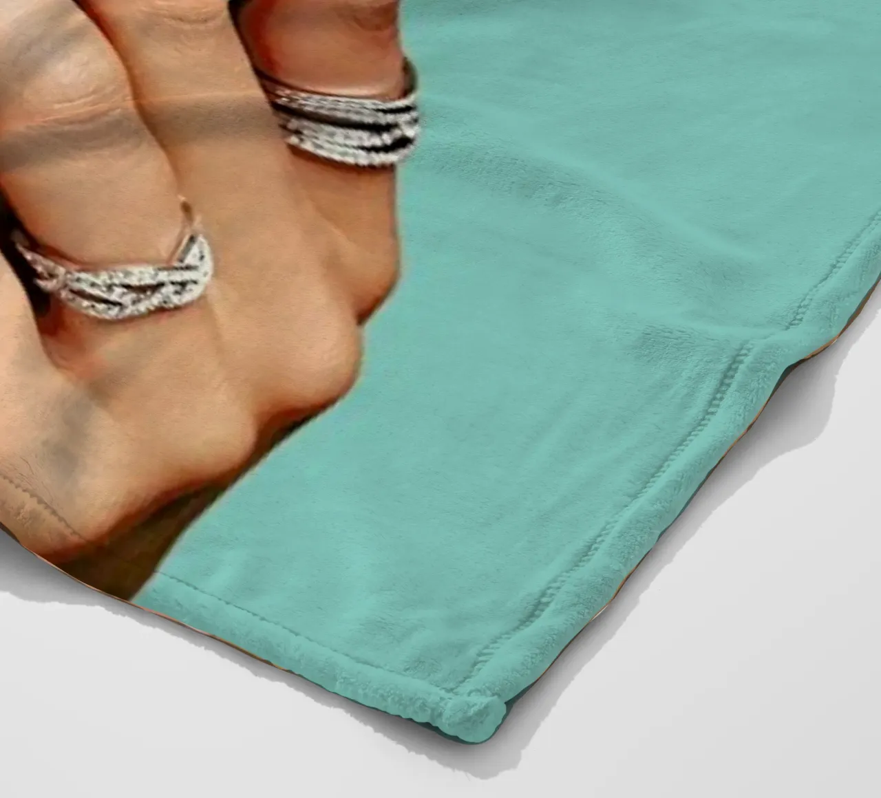 Stinging Jewellery II fleece blanket by Marie Bärsch
