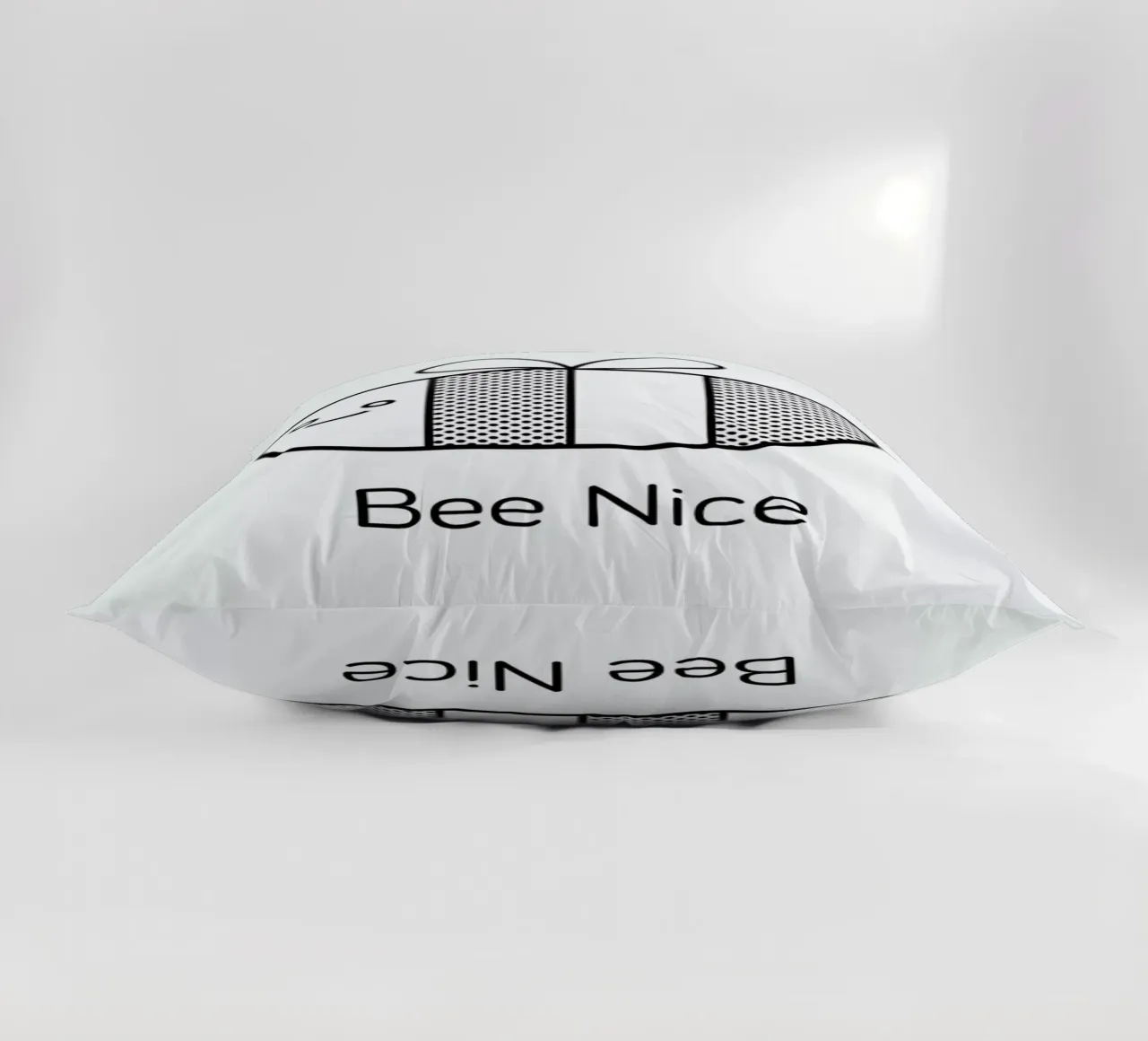 Bee cuscino da Chris Wharton