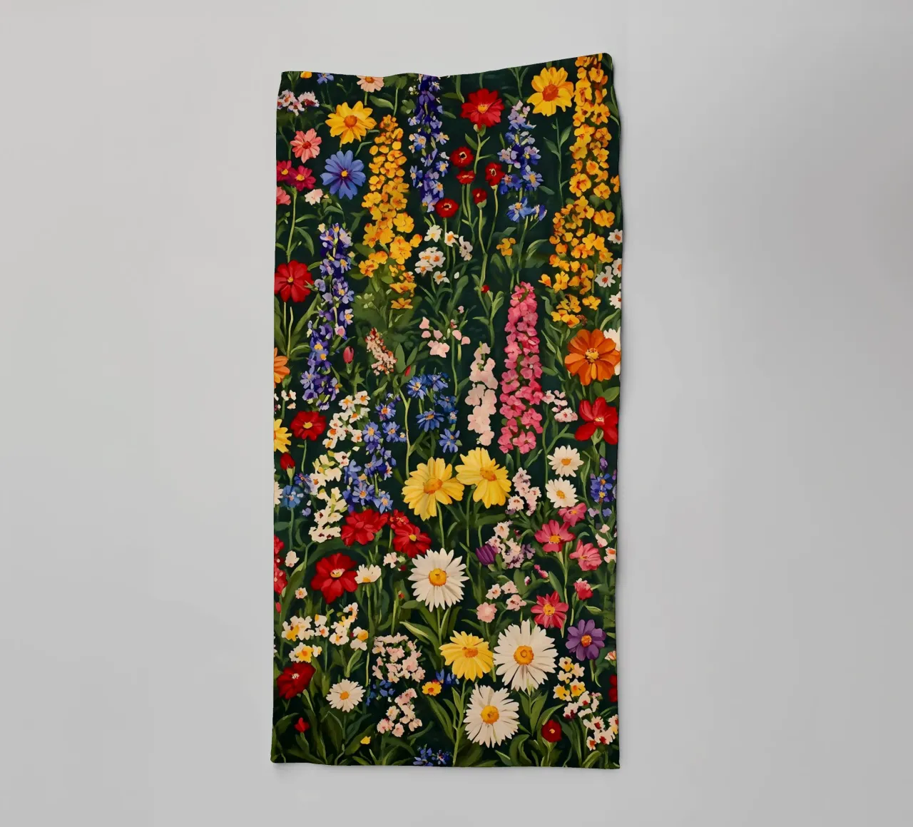 Prato di fiori colorati asciugamano da bagno da IamHomeStudio