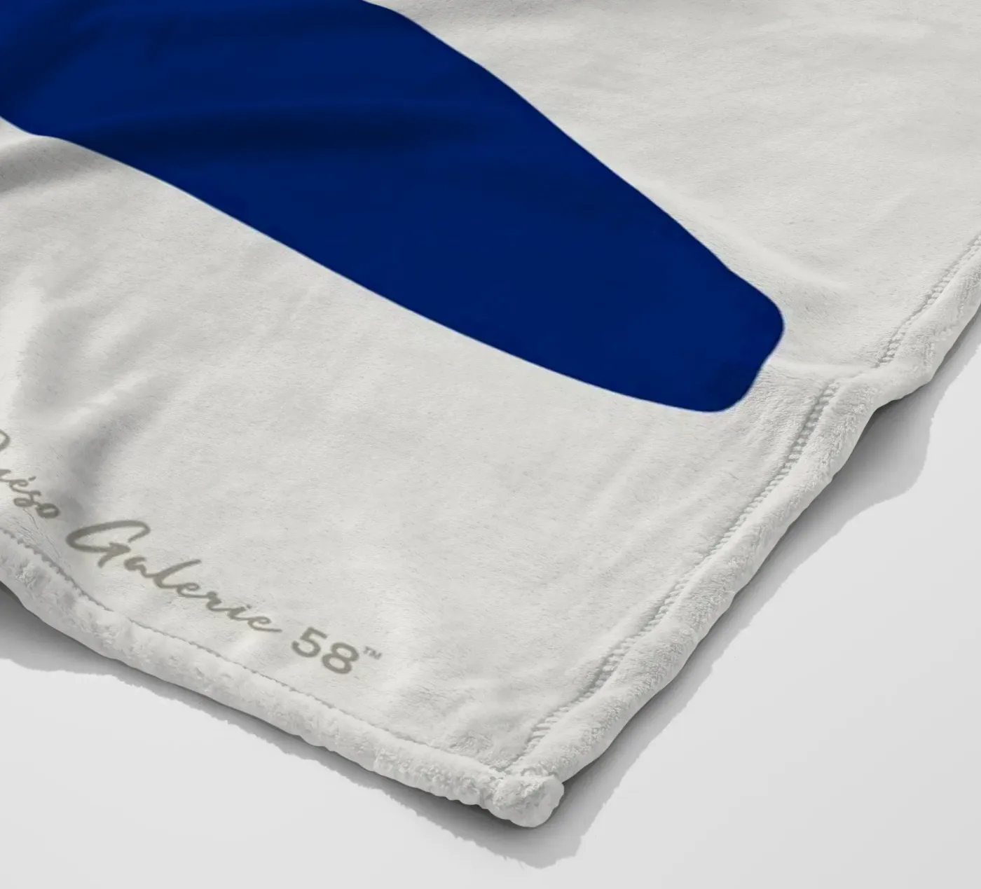 Hazy Tranquility Fleecedecke von Mike Leymi