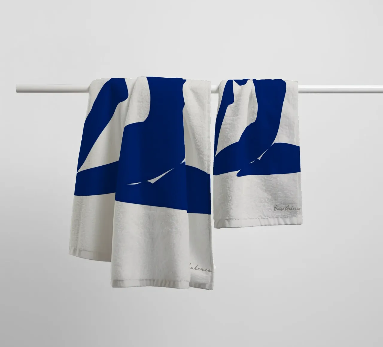 Hazy Tranquility asciugamano da bagno da Mike Leymi