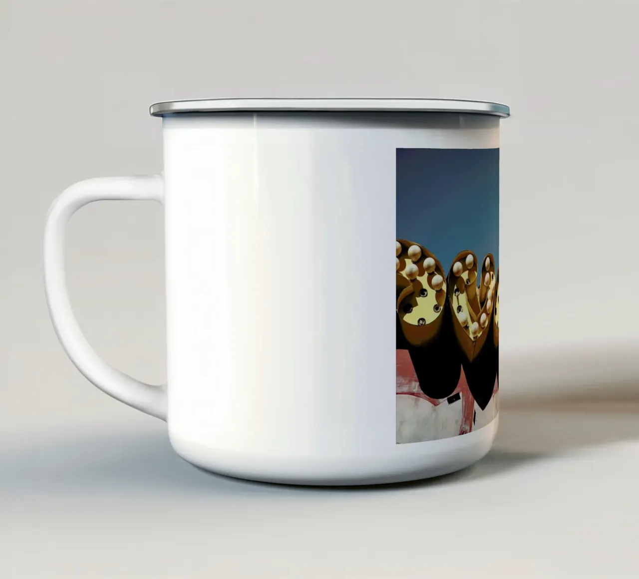 Vegas tazza in smalto da Flo Klein