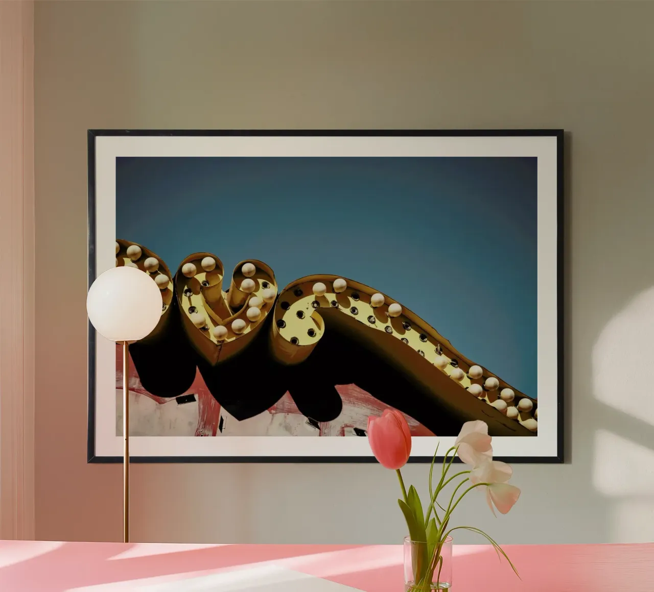 Vegas poster con telaio in plastica da Flo Klein