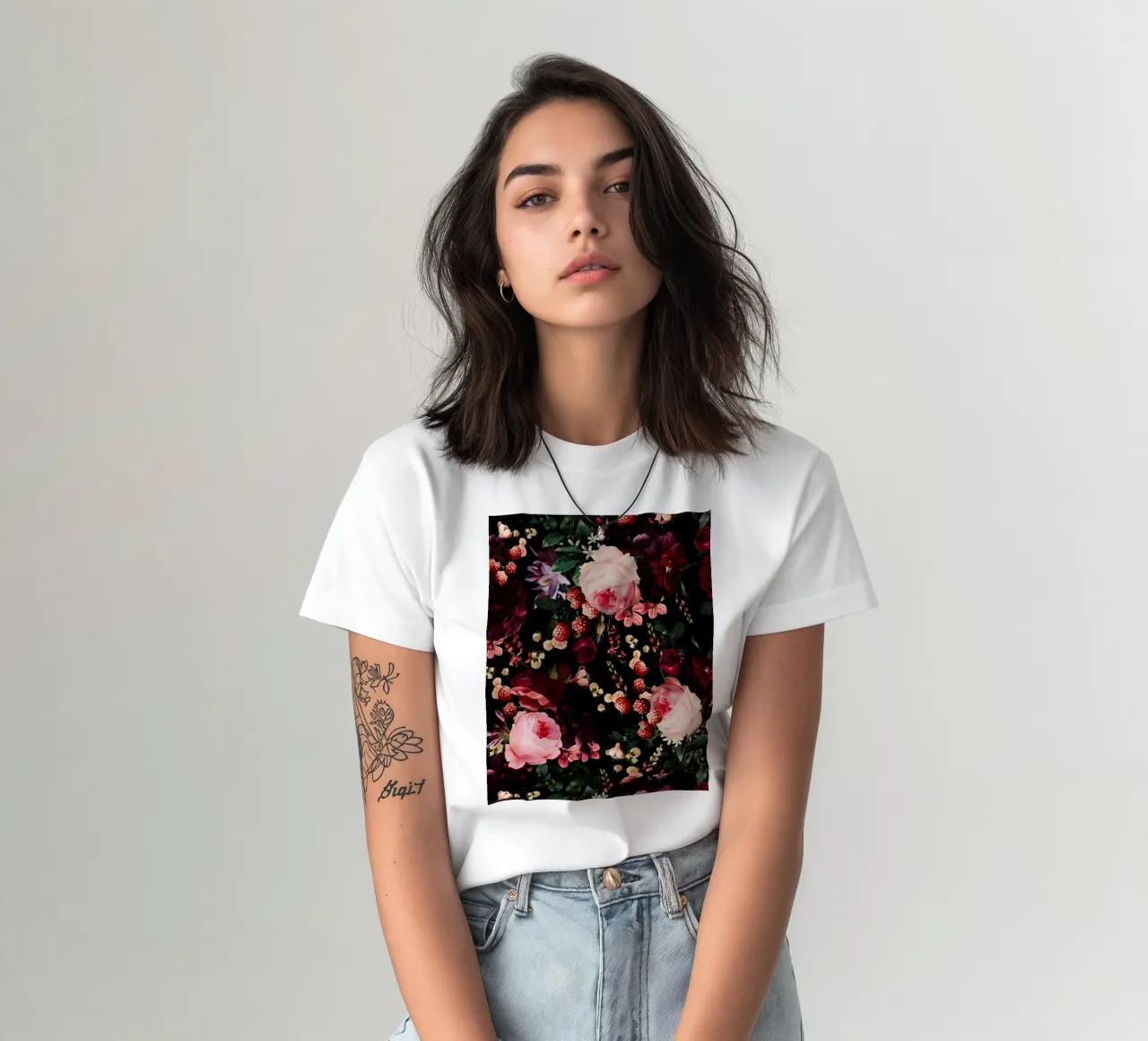 Giardino di mezzanotte barocco e mistico 4 t-shirt da Flower Garden - Uta Naumann