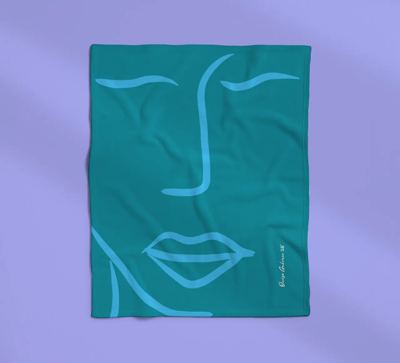 Subtle Skies coperta in pile da Mike Leymi