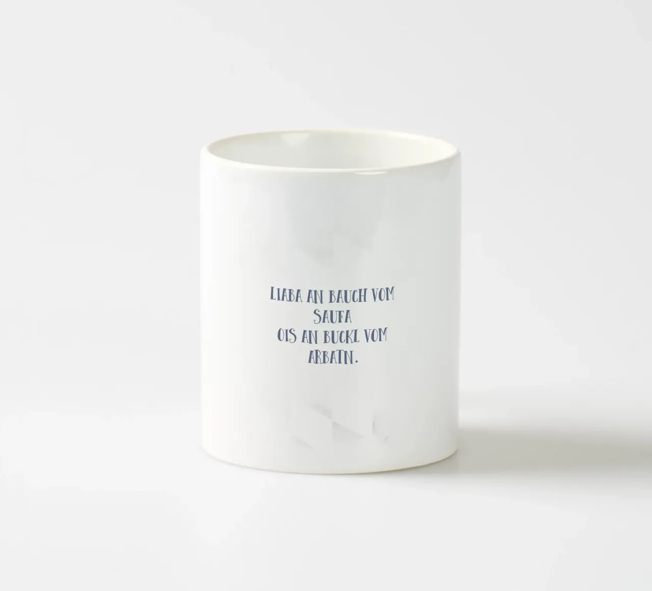 Typisch Bayern AN BAUCH VOM SAUFA tazza in ceramica da Melanie Viola