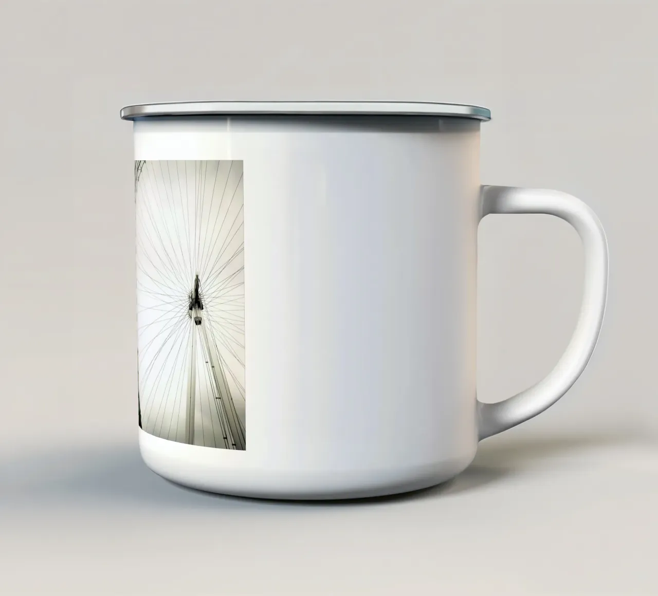 London tazza in smalto da Flo Klein