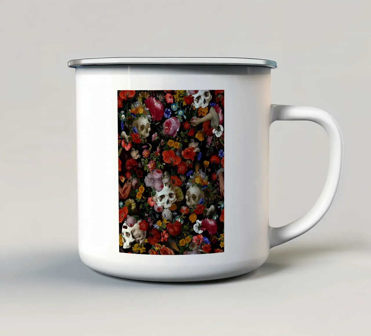 Baroque, boules fantaisistes et fleurs mystiques Midnight Garden mug en émail de Flower Garden - Uta Naumann