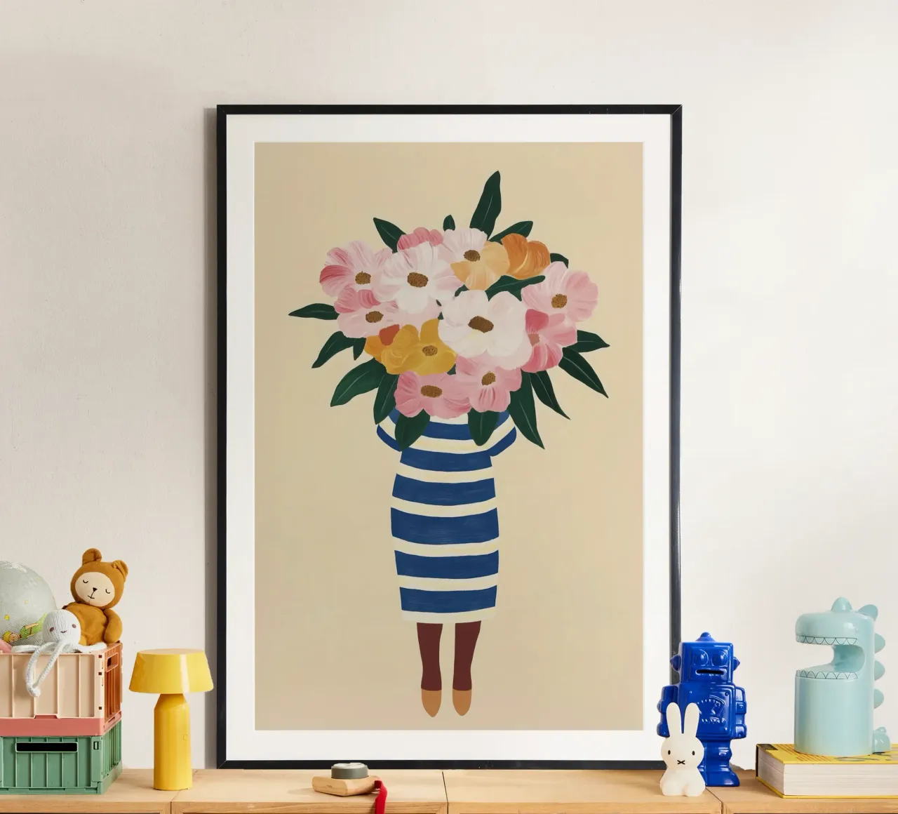 Natura morta floreale con vaso a righe blu poster da Autofocus