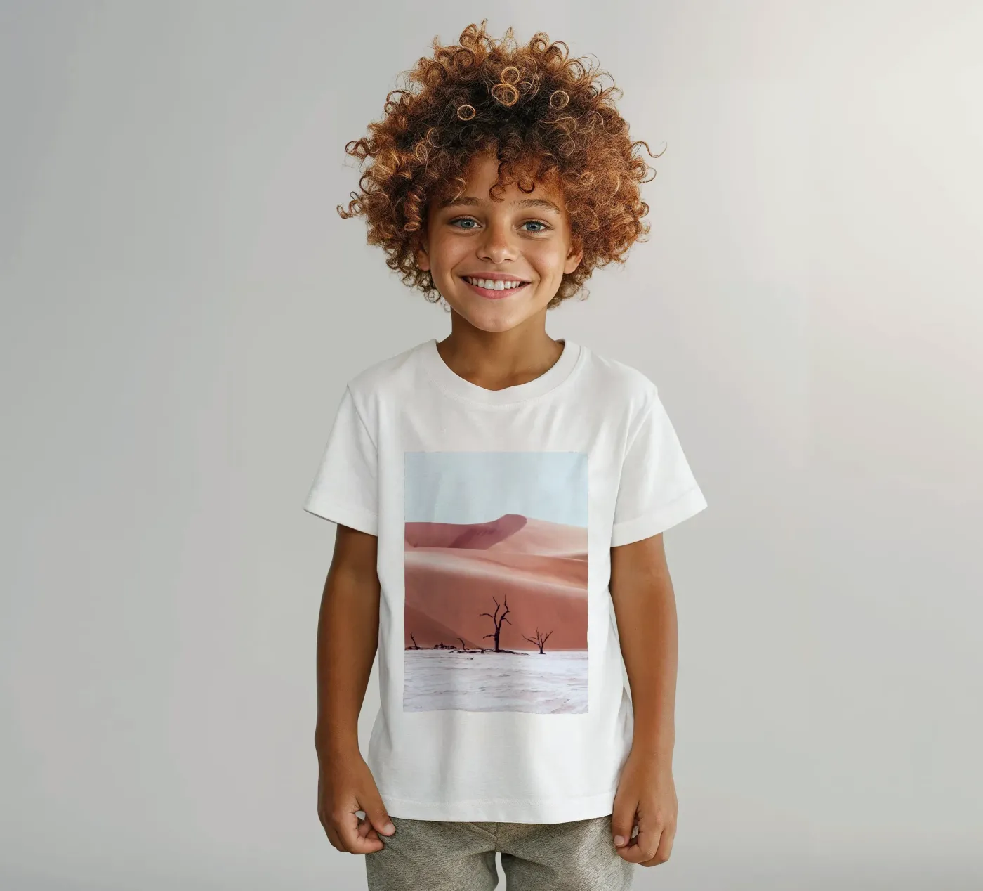 Ancient Forest Namibia Kinder T-Shirt von arizrab