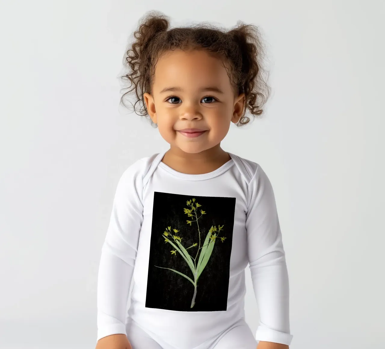 Muti Orchid Langarm Babybody von Shot By Clint