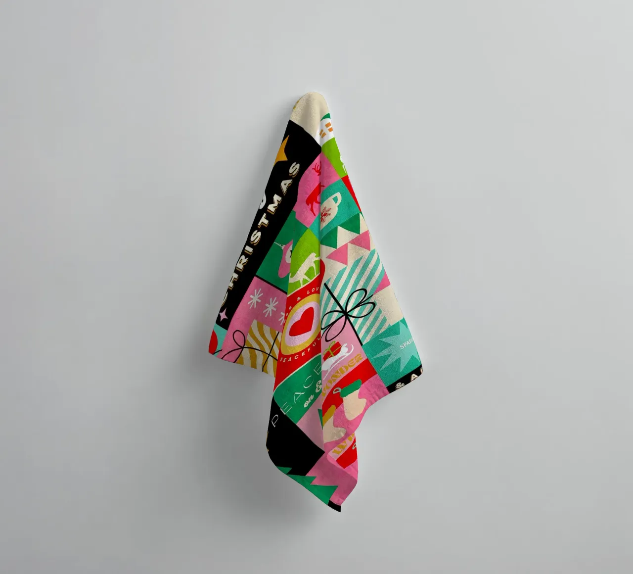 Buon Natale, auguri colorati di buone feste Patchwork asciugamano da bagno da Dominique Vari