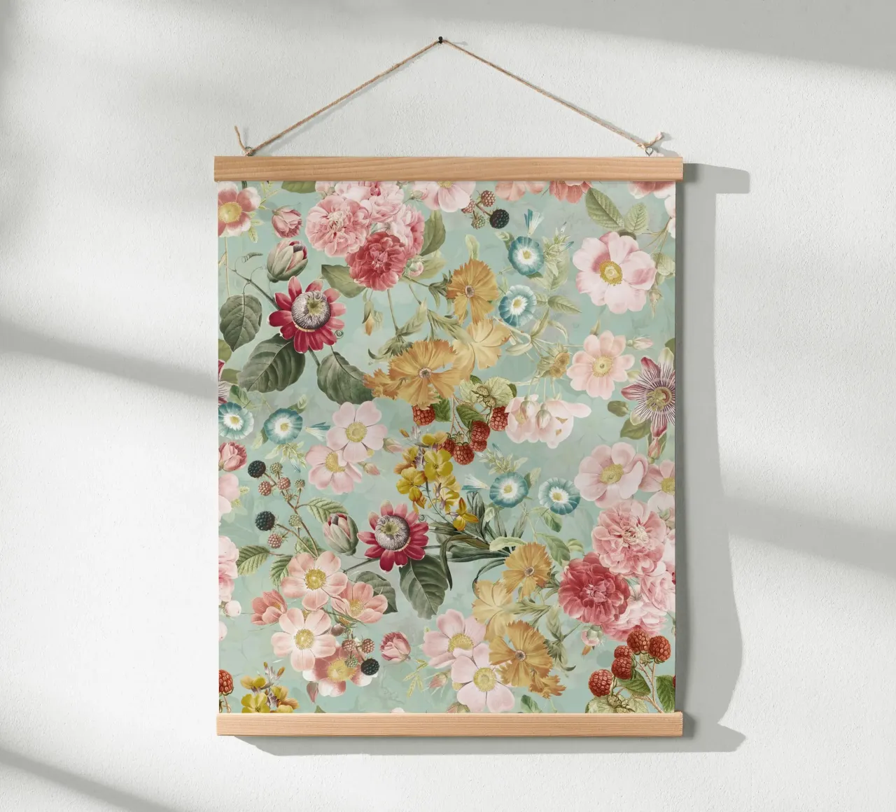 Rose e fiori selvatici rococò d'epoca Giardino di lusso poster con telaio in plastica da Flower Garden - Uta Naumann