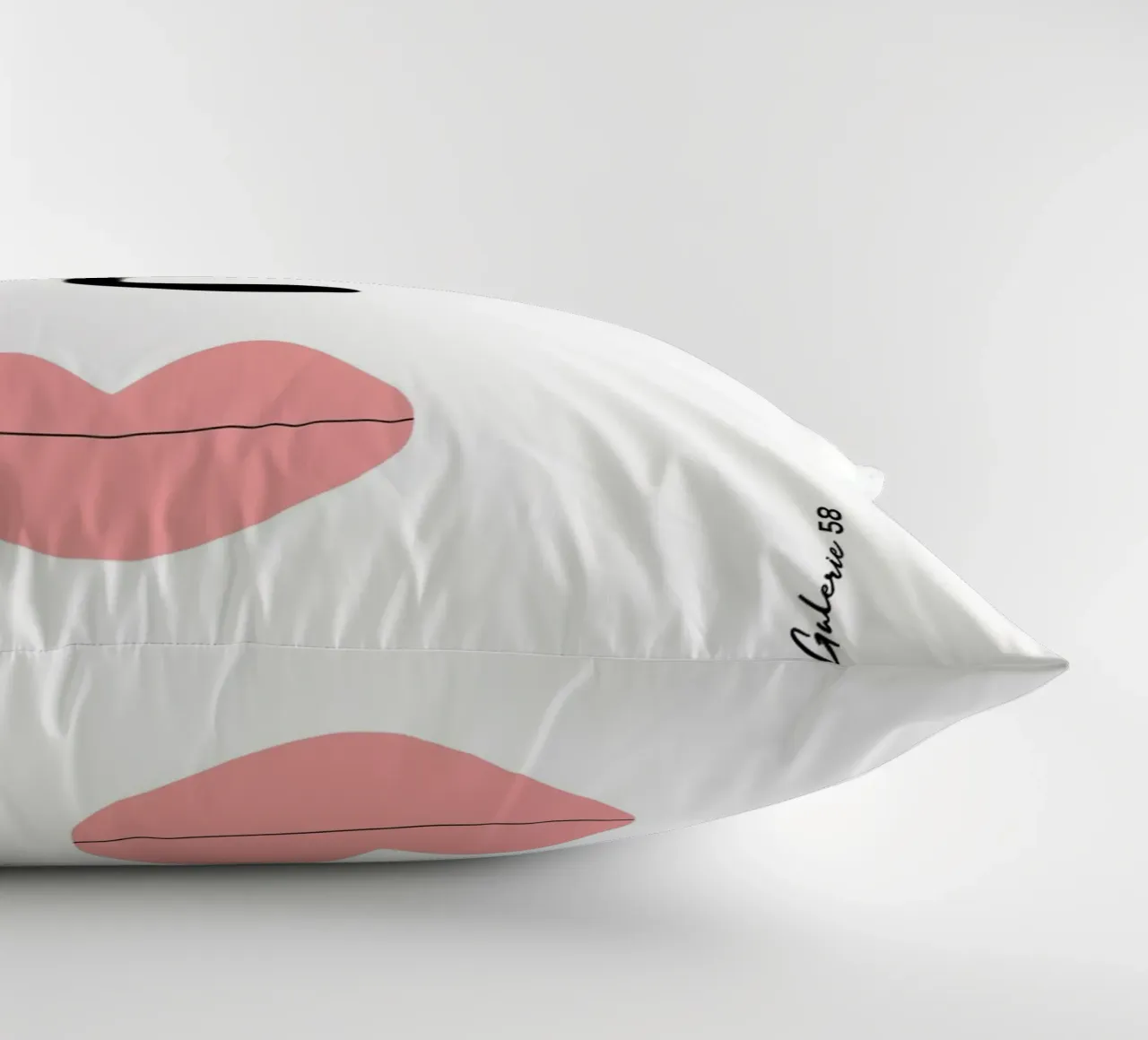 Dynamic Cutouts cuscino da Mike Leymi