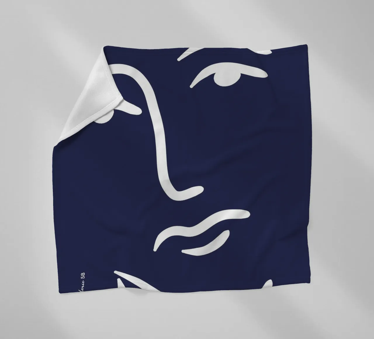 Vibrant Echo Fleecedecke von Mike Leymi