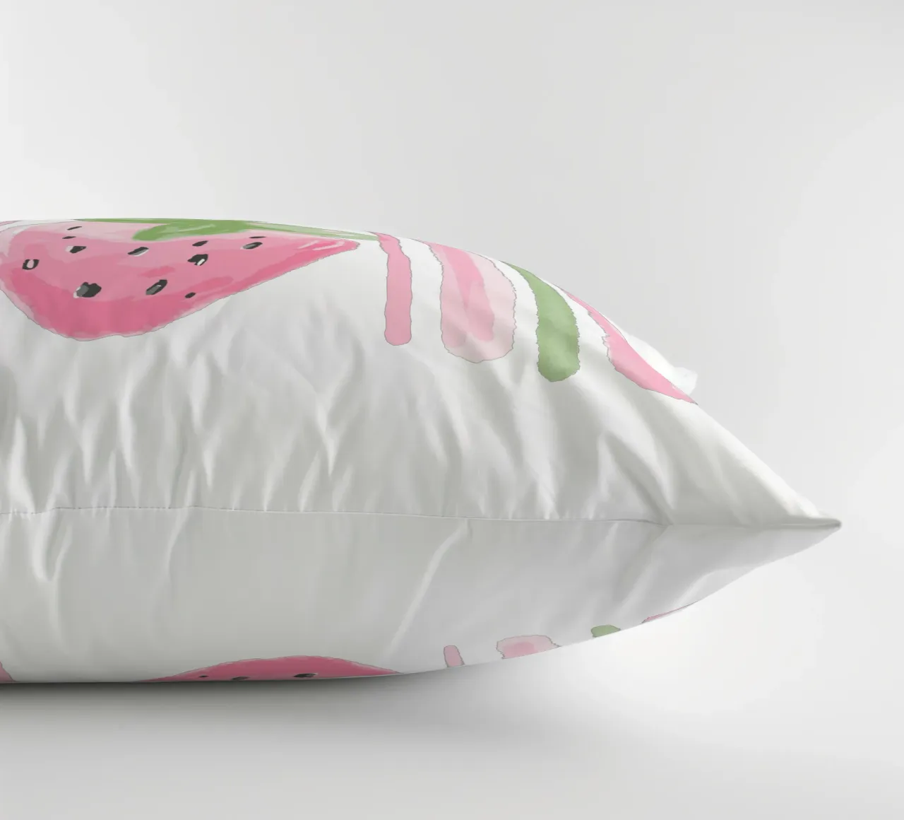Carina la fragola arcobaleno cuscino da Little Lola