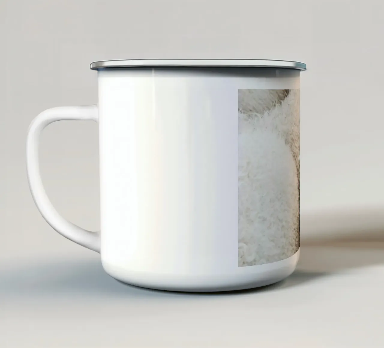 The Fluff tazza in smalto da Nur Mut