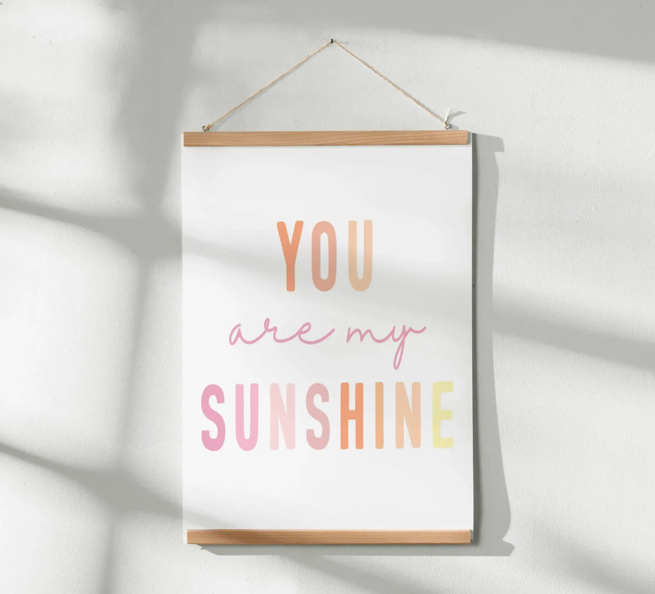 Sei il mio sole Stampa arcobaleno poster con telaio in plastica da Little Lola