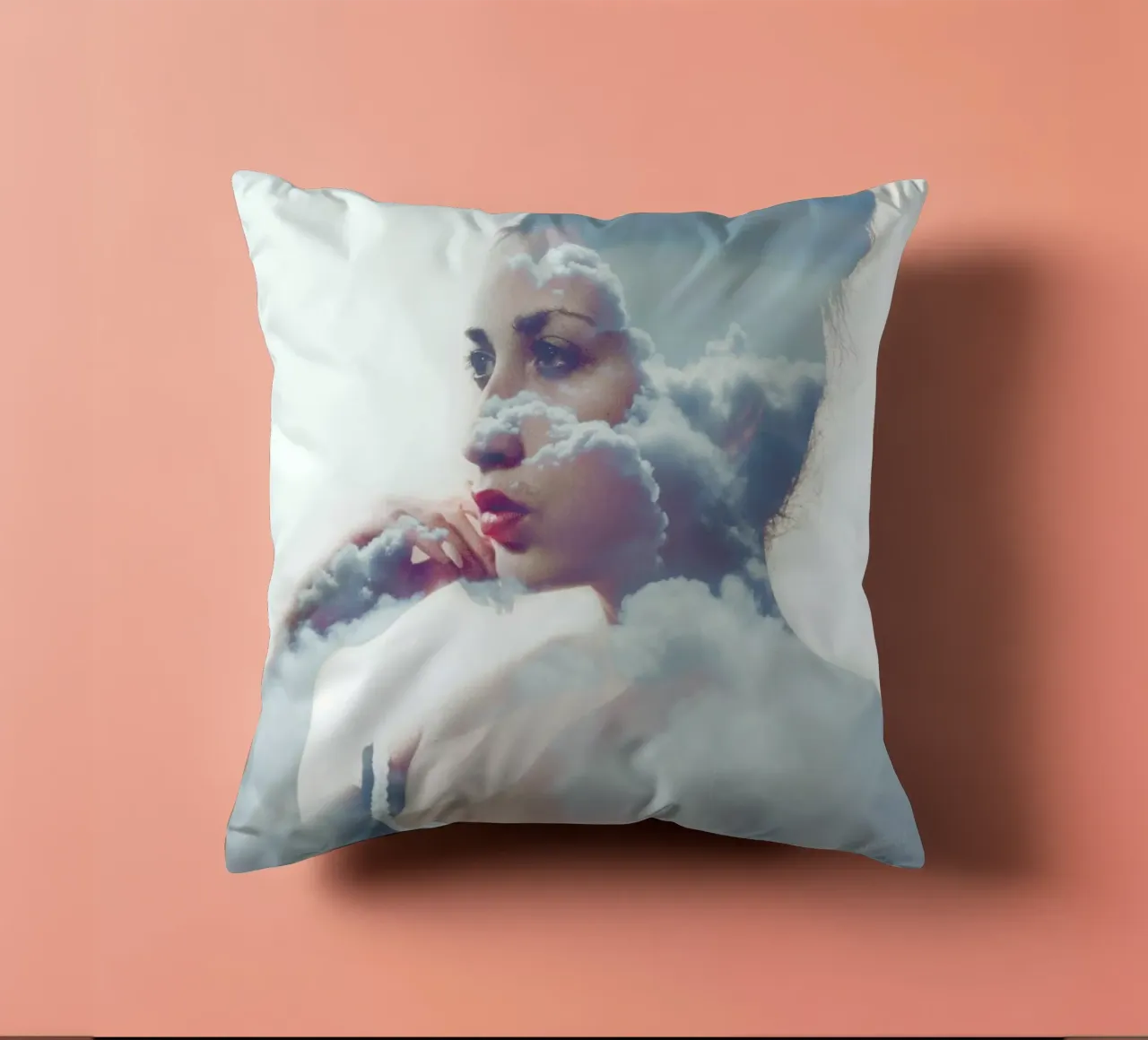 Cloud In Girl cuscino da Jovana Rikalo