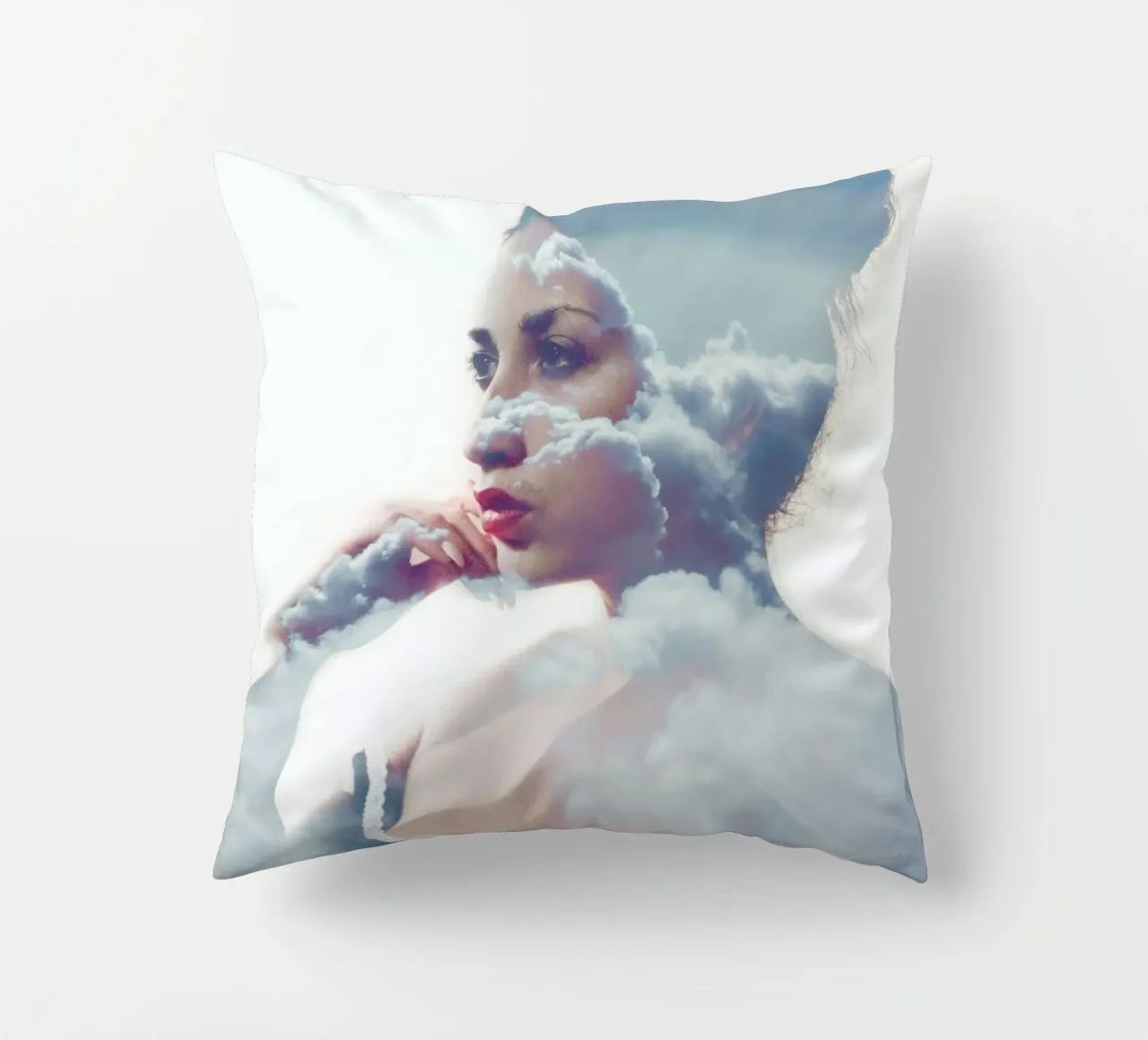 Cloud In Girl cuscino da Jovana Rikalo