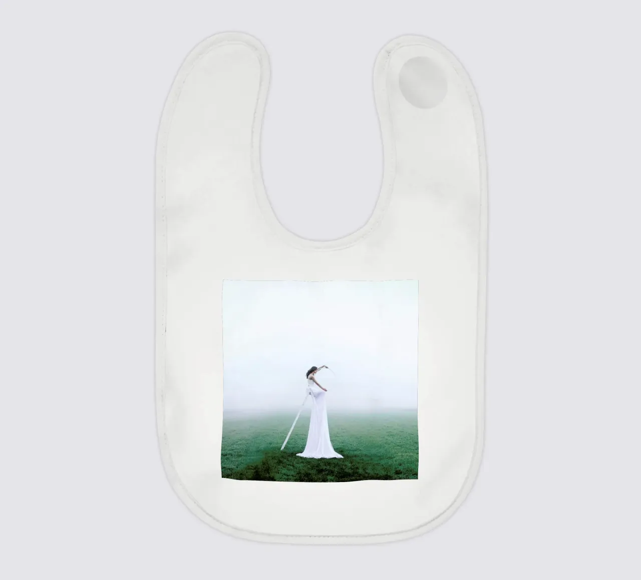 Step In Another World bavaglino da Jovana Rikalo